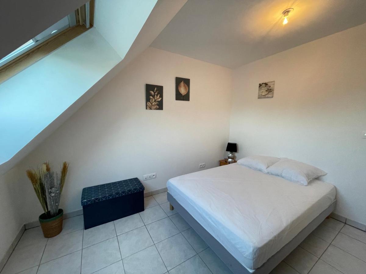 Chez Nous -Parking Gratuit Et Wifi A Vierzon Apartman Kültér fotó
